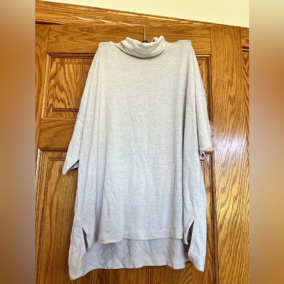Gap - Turtleneck Sweater Poncho - Picture 1 of 4